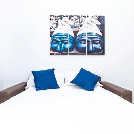 Palazzo Settembrini 49 נאפולי