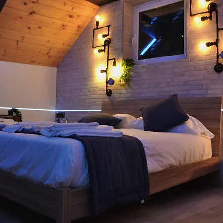 מלון דירות Palazzo Settembrini 49 4*