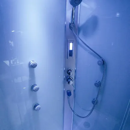 Palazzo Settembrini 49 4* Nápoles