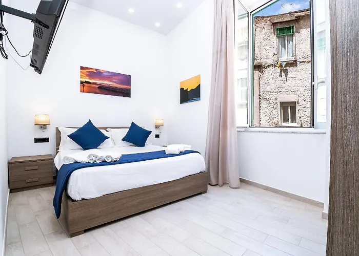 Palazzo Settembrini 49 Ξενοδοχείο με διαμερίσματα Νάπολη