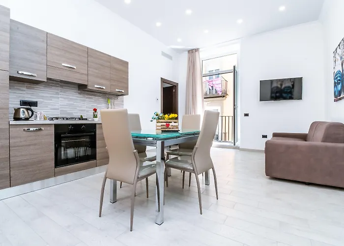 Palazzo Settembrini 49 4*