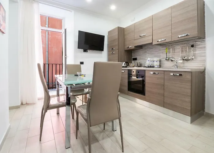 Palazzo Settembrini 49 4* Νάπολη