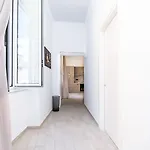 Palazzo Settembrini 49