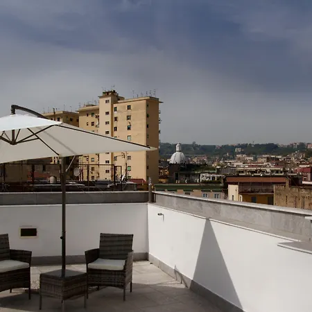 Palazzo Settembrini 49 Apartahotel 4*