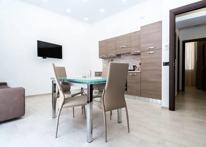 Palazzo Settembrini 49 Apartahotel 4*